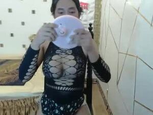 Screenshot from seductivelatinaxasian webcams