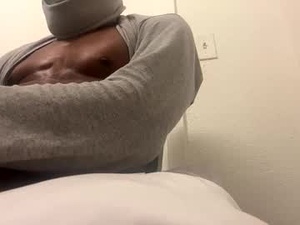 Screenshot from seexxxyyyycumhero webcams