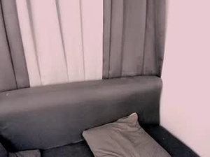 Screenshot from sefira_hontas webcams