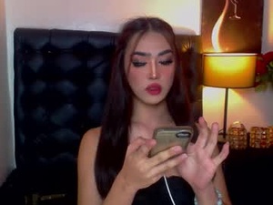 Screenshot from serenitykross_ webcams