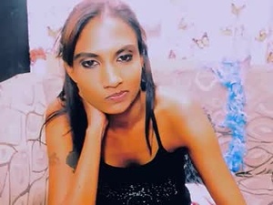 Screenshot from sexy_indian0009 webcams