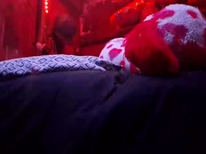 Screenshot from sexycouple02141987 webcams