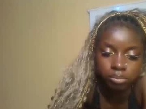 Screenshot from sexykitten200 webcams