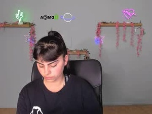 Screenshot from shadow_kiss webcams