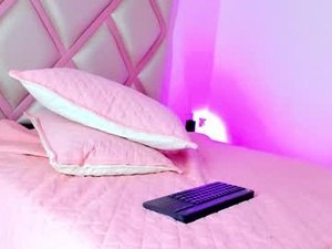 Screenshot from shaira_07_ webcams
