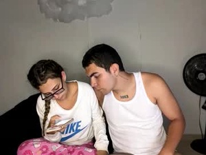 Screenshot from sharlotte_davin webcams