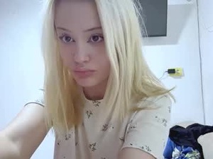 Screenshot from sheanapihaa webcams