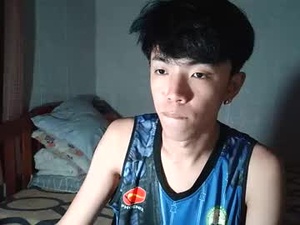 Screenshot from shinlao121203 webcams