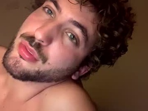 Screenshot from shybutf webcams