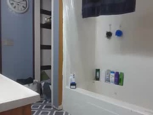 Screenshot from sidneyraee webcams