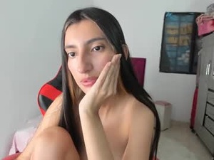 Screenshot from skinny2022 webcams