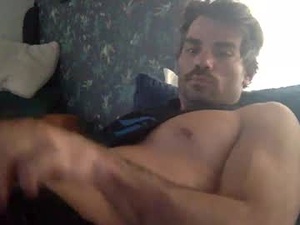 Screenshot from skydiverr21 webcams