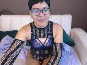 Screenshot from skye_nerdy webcams