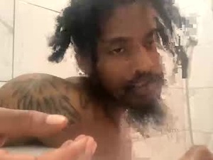 Screenshot from sleeponchaturb8 webcams