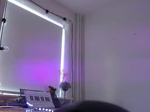 Screenshot from slemmepige66794494 webcams