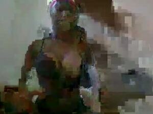 Screenshot from slim_mellanin webcams