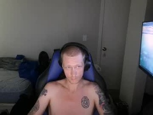 Screenshot from slugger506991 webcams