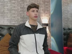 Screenshot from smith_luxe webcams