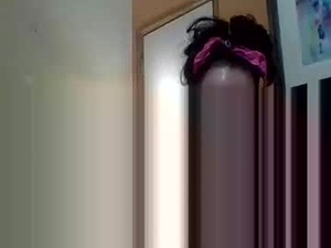 Screenshot from snowkitty6969 webcams