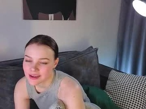 Screenshot from sophiashutt webcams