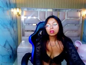 Screenshot from sophy_r webcams