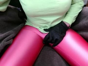 Screenshot from sparky44483 webcams