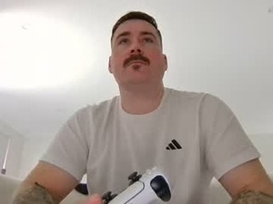 Screenshot from spicyhawk webcams
