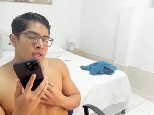 Screenshot from stand_boy01 webcams