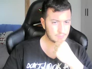 Screenshot from starlord__0 webcams
