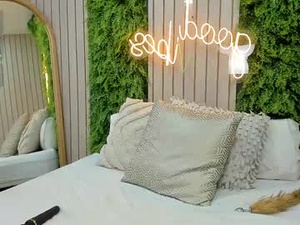Screenshot from stefaniabrown webcams