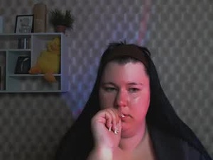 Screenshot from stellawill8 webcams