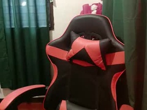 Screenshot from strawberry_ei webcams