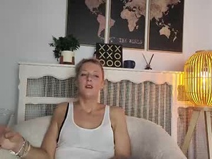 Screenshot from sunshine_diddy webcams