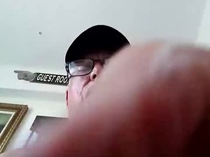 Screenshot from surfdude777888 webcams