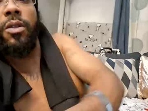 Screenshot from swallowmeupxxx webcams