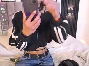 Screenshot from sweet_poison37 webcams