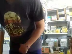 Screenshot from sweetcuervo webcams