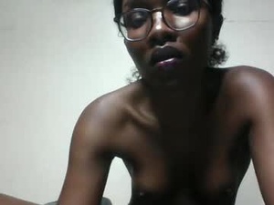 Screenshot from sweetivy645263 webcams