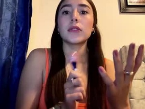 Screenshot from sweetmaddiee_ webcams