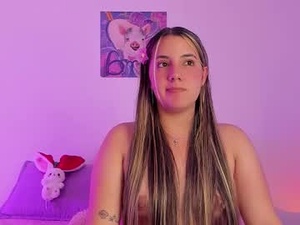 Screenshot from sweetsofi_12 webcams