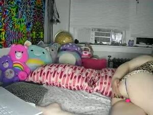 Screenshot from swirlygirlyy webcams