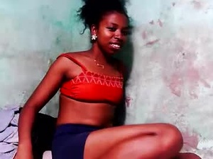 Screenshot from synellajivia webcams