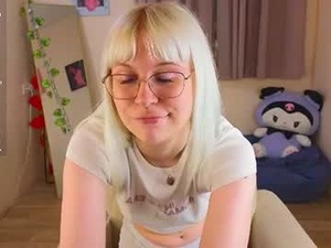 Screenshot from t_blonde webcams