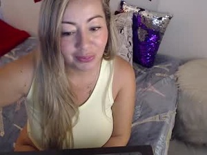 Screenshot from tanyagrace webcams