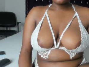 Screenshot from tatiana_storm webcams