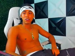 Screenshot from taylor_bigdick18 webcams