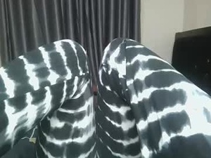 Screenshot from tempting_jeen webcams