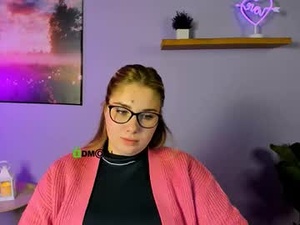 Screenshot from tereza_moon webcams