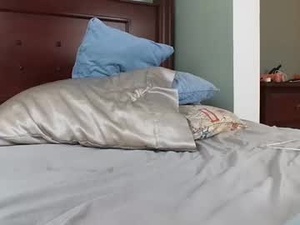 Screenshot from the_hot_box webcams