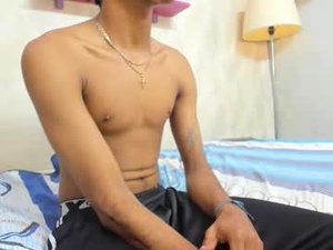 Screenshot from theblackflavor webcams